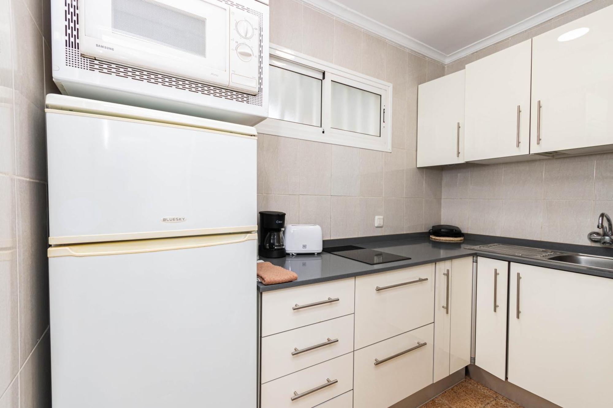 Serenity Yumbo - Europa Appartment 2Min Yumbo - 5Min From Beach - Wifi Free - Air Conditioner - Private Services - Free Welcome Book - Cohote Conserjeria Gran Canaria Playa del Ingles  Exterior photo